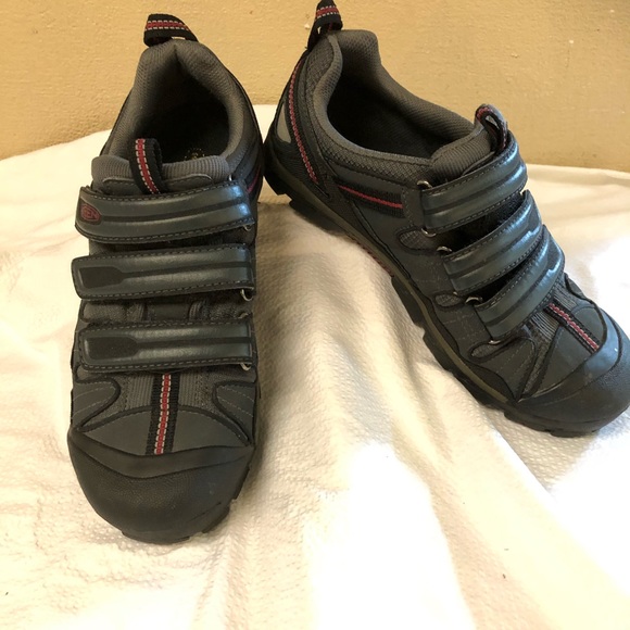 keen cycling shoes